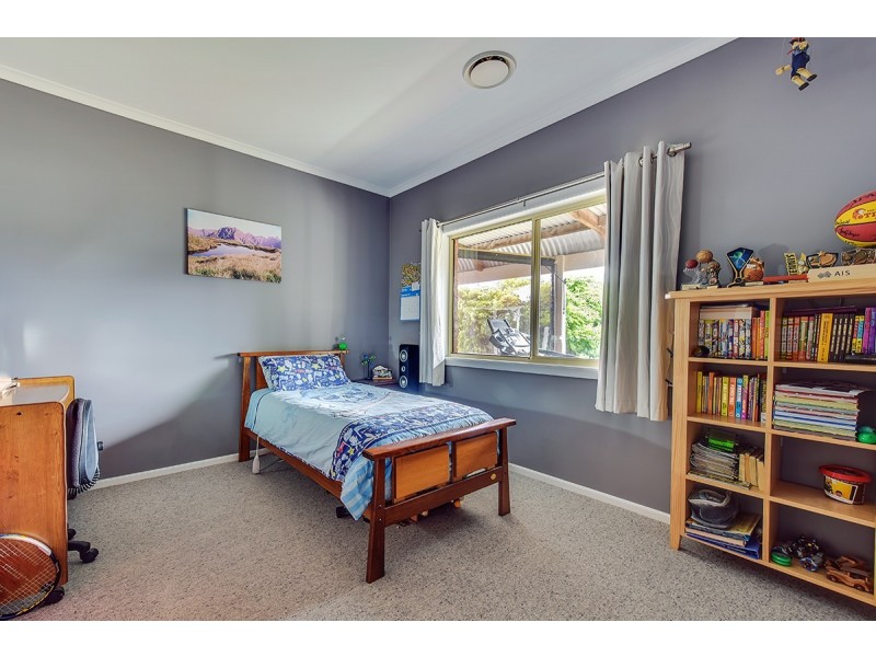 52 Stirling Drive, Lakes Entrance VIC 3909