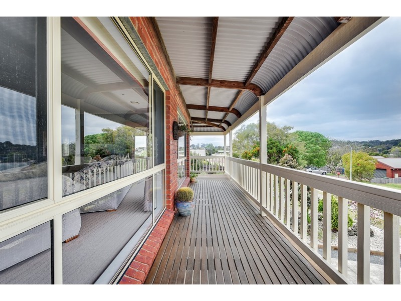 52 Stirling Drive, Lakes Entrance VIC 3909