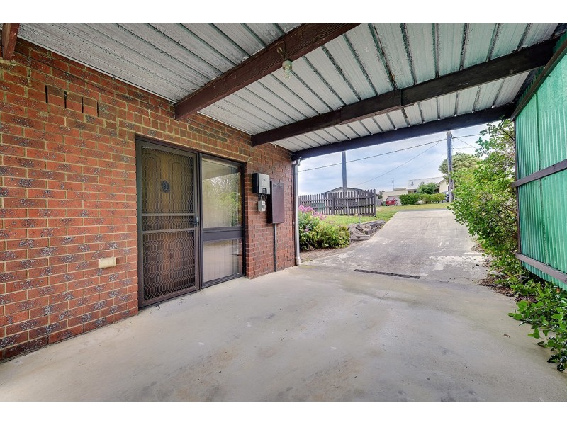 49 Hazel Road, Kalimna VIC 3909