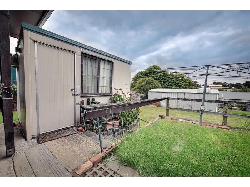 49 Hazel Road, Kalimna VIC 3909
