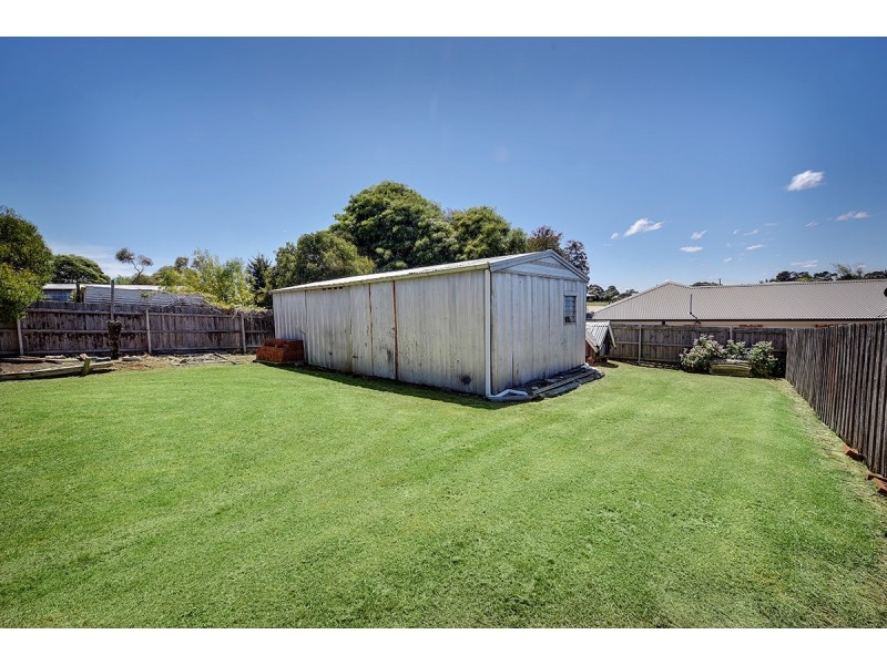 49 Hazel Road, Kalimna VIC 3909