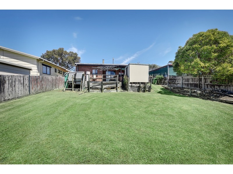 49 Hazel Road, Kalimna VIC 3909