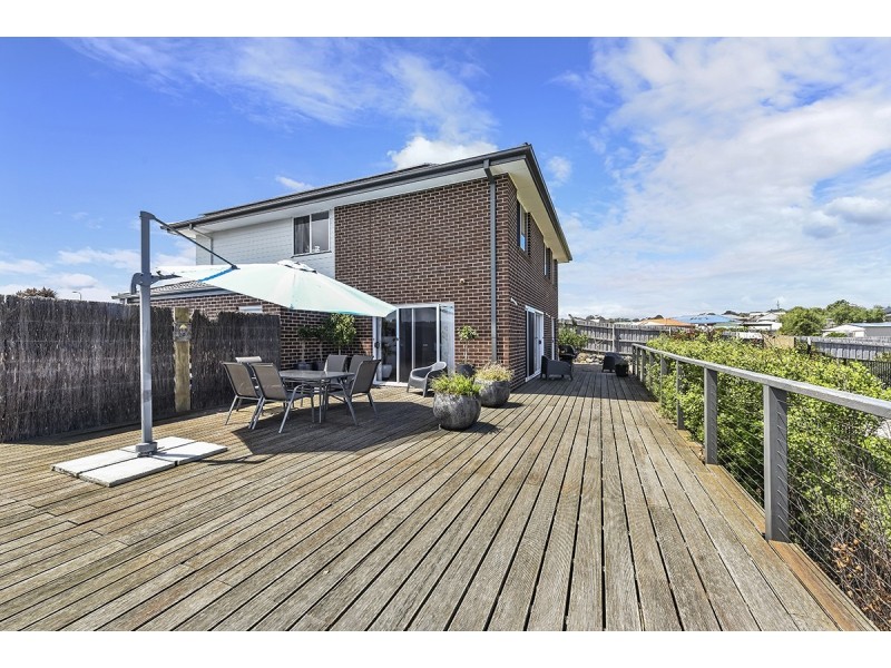 34 Norman Court, Lakes Entrance VIC 3909