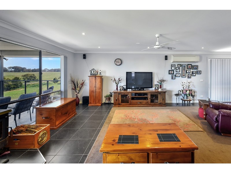 7 Tower Hill Court, Kalimna VIC 3909
