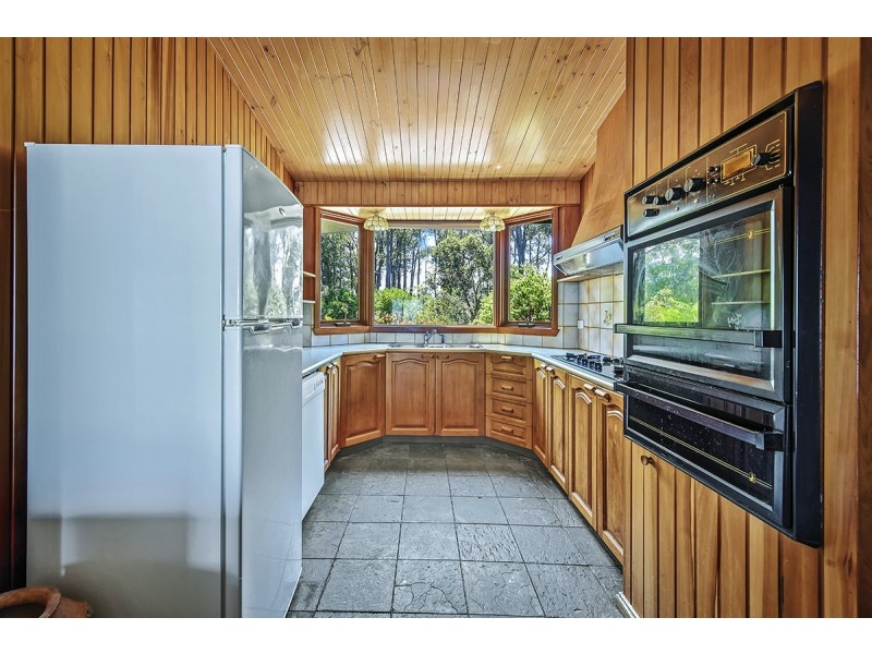 84 Gold Ring Road, Lakes Entrance VIC 3909