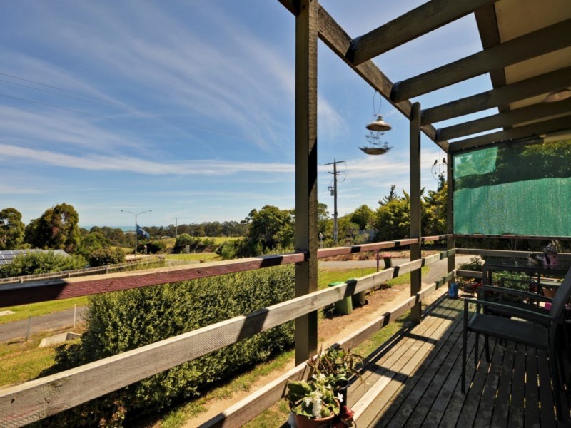 4 Albatross Road, Kalimna VIC 3909