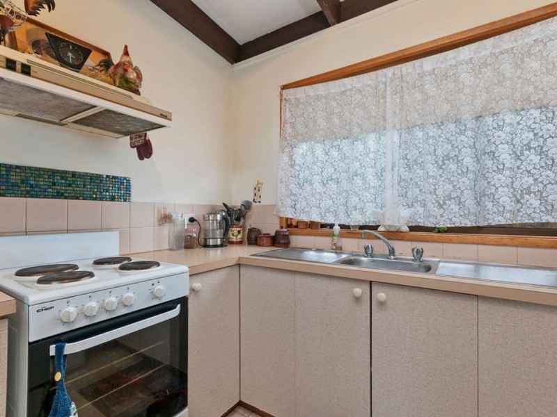 4 Albatross Road, Kalimna VIC 3909