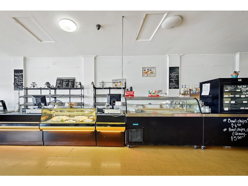 307 Esplanade, Lakes Entrance VIC 3909