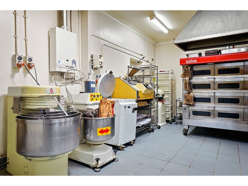 307 Esplanade, Lakes Entrance VIC 3909