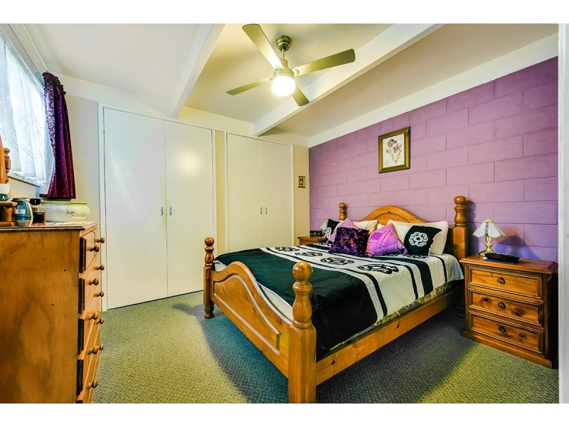 2 Cunningham Street, Lakes Entrance VIC 3909
