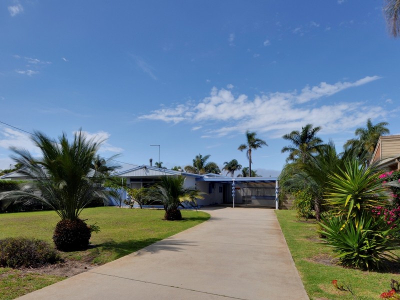 16 Lambert Street, Lakes Entrance VIC 3909