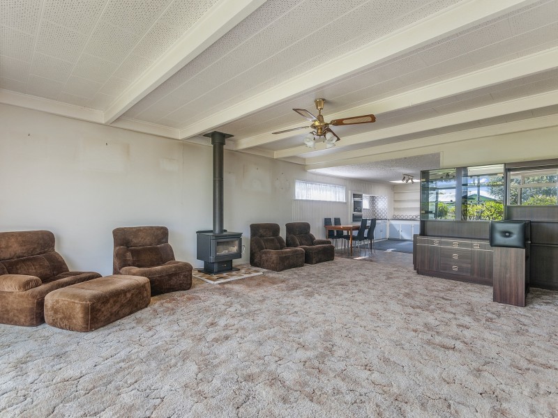 16 Lambert Street, Lakes Entrance VIC 3909