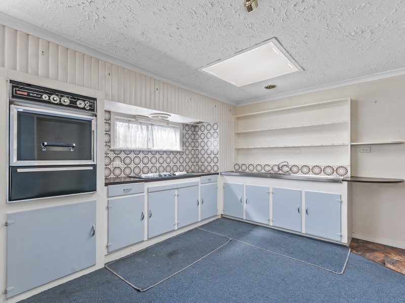 16 Lambert Street, Lakes Entrance VIC 3909