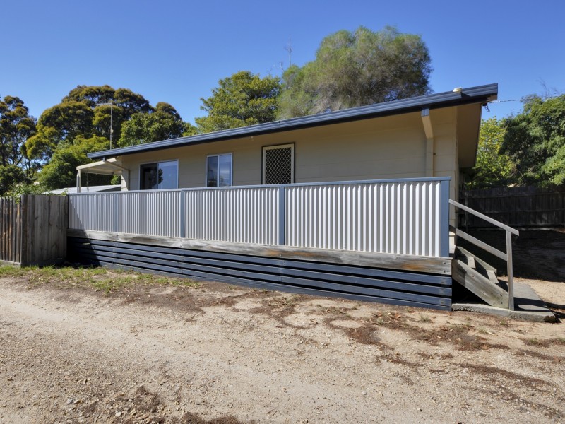 24 Point Road, Kalimna VIC 3909
