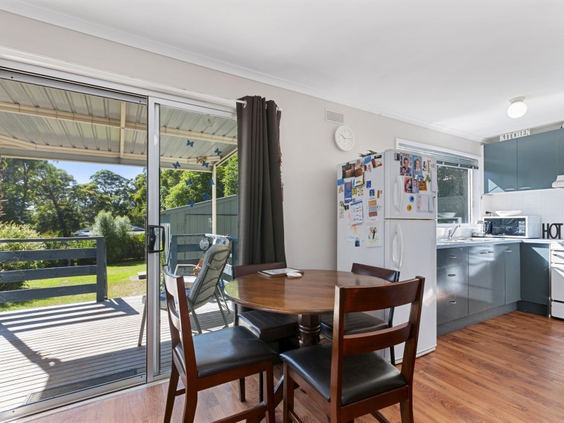 24 Point Road, Kalimna VIC 3909