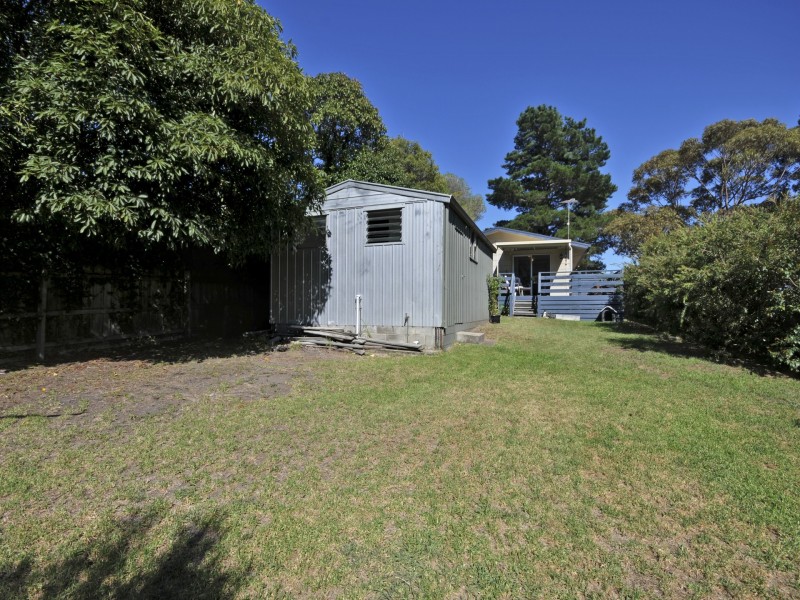 24 Point Road, Kalimna VIC 3909