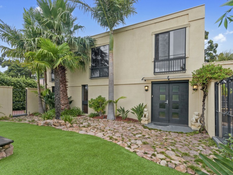 8 Sandbar Drive, Lakes Entrance VIC 3909