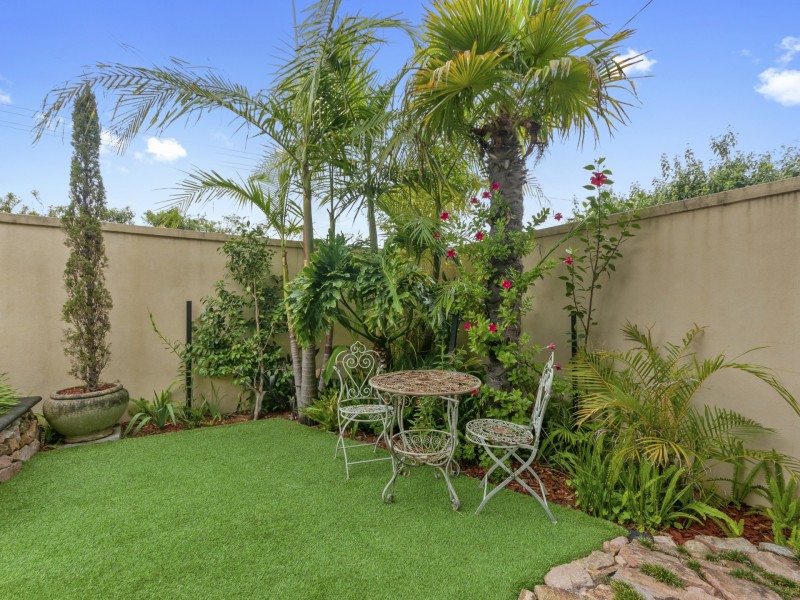 8 Sandbar Drive, Lakes Entrance VIC 3909