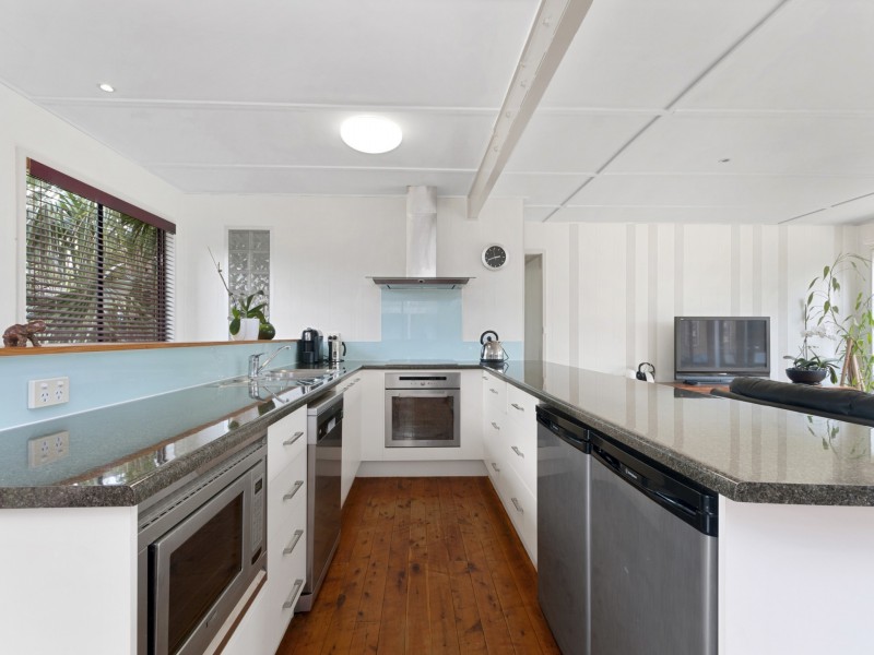 8 Sandbar Drive, Lakes Entrance VIC 3909