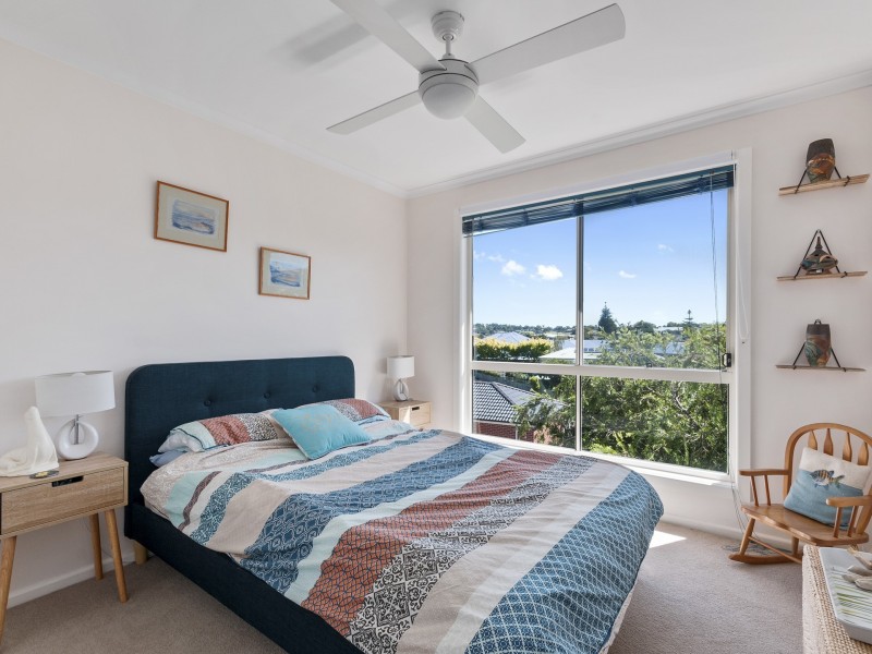 31 Uplands Avenue, Lakes Entrance VIC 3909