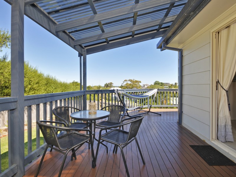 31 Uplands Avenue, Lakes Entrance VIC 3909