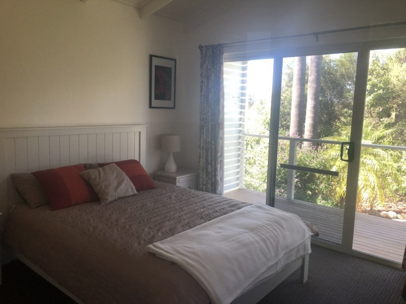 3 Merrangbaur Street, Lakes Entrance VIC 3909