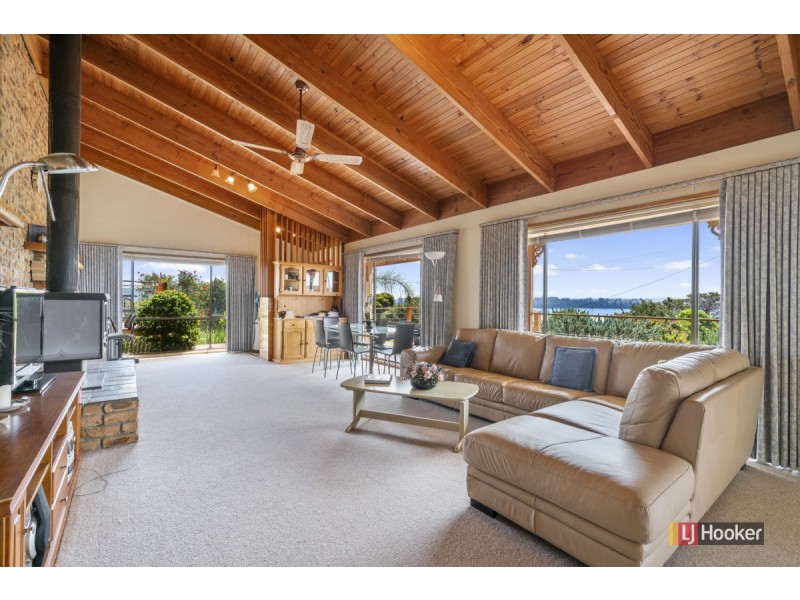 71 Lakeside Drive, Lake Tyers Beach VIC 3909