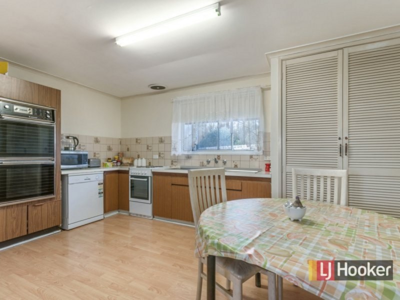 13 Lyrebird Court, Lakes Entrance VIC 3909