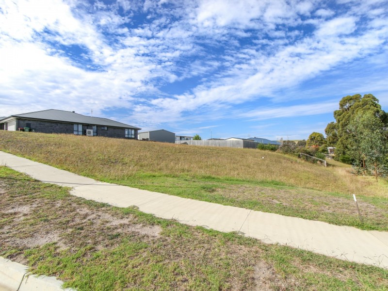 30 Campbell Grove, Lake Bunga VIC 3909