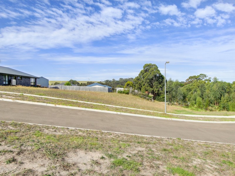 30 Campbell Grove, Lake Bunga VIC 3909