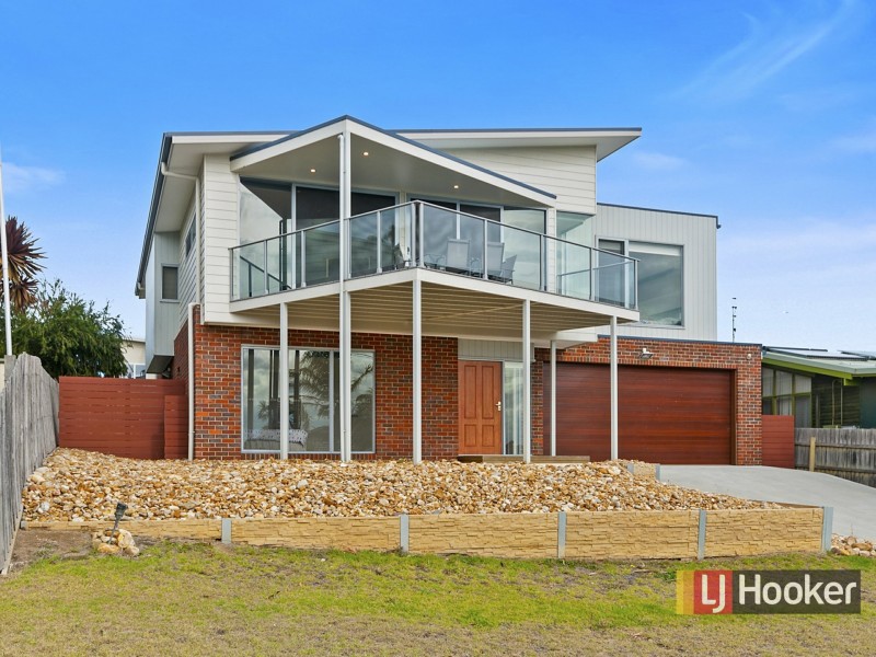 28 Outlook Drive, Lake Tyers Beach VIC 3909