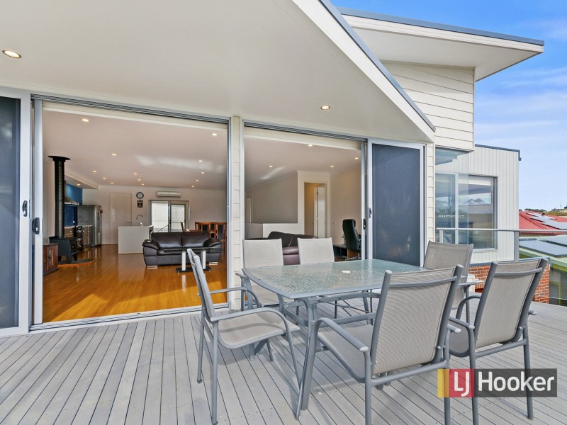 28 Outlook Drive, Lake Tyers Beach VIC 3909