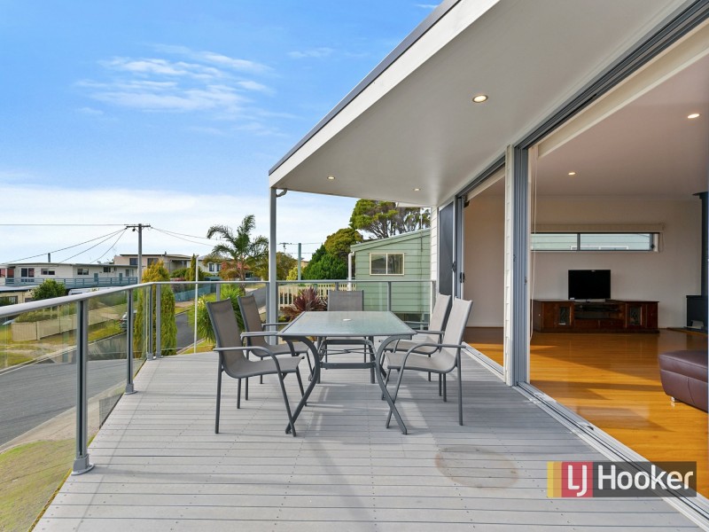 28 Outlook Drive, Lake Tyers Beach VIC 3909