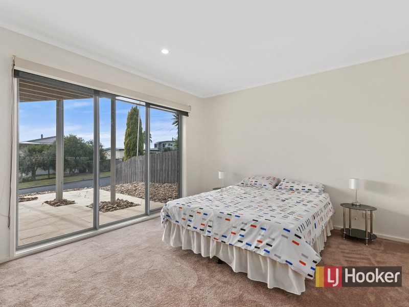 28 Outlook Drive, Lake Tyers Beach VIC 3909