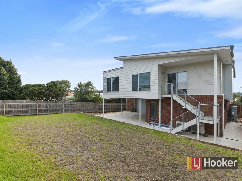 28 Outlook Drive, Lake Tyers Beach VIC 3909