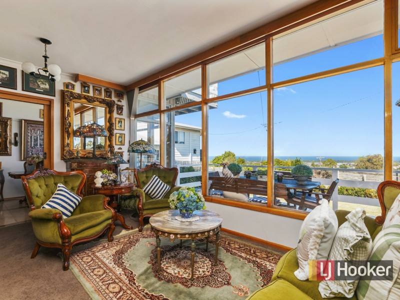 18 Grandview Road, Lakes Entrance VIC 3909