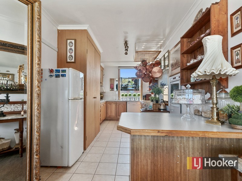 18 Grandview Road, Lakes Entrance VIC 3909