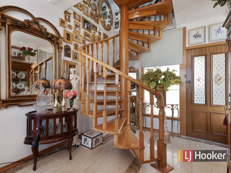 18 Grandview Road, Lakes Entrance VIC 3909