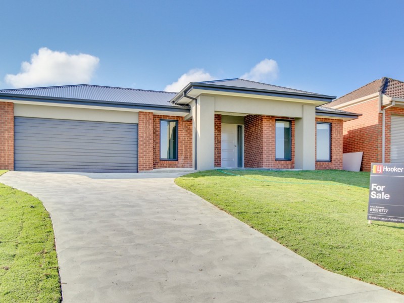 11 Ewing Court, Lakes Entrance VIC 3909