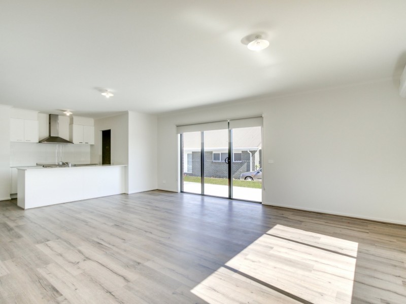 11 Ewing Court, Lakes Entrance VIC 3909