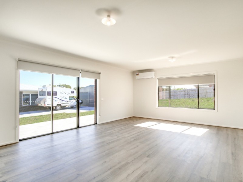 11 Ewing Court, Lakes Entrance VIC 3909