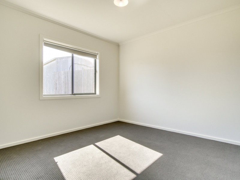 11 Ewing Court, Lakes Entrance VIC 3909