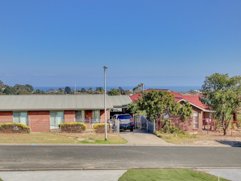 11 Ewing Court, Lakes Entrance VIC 3909