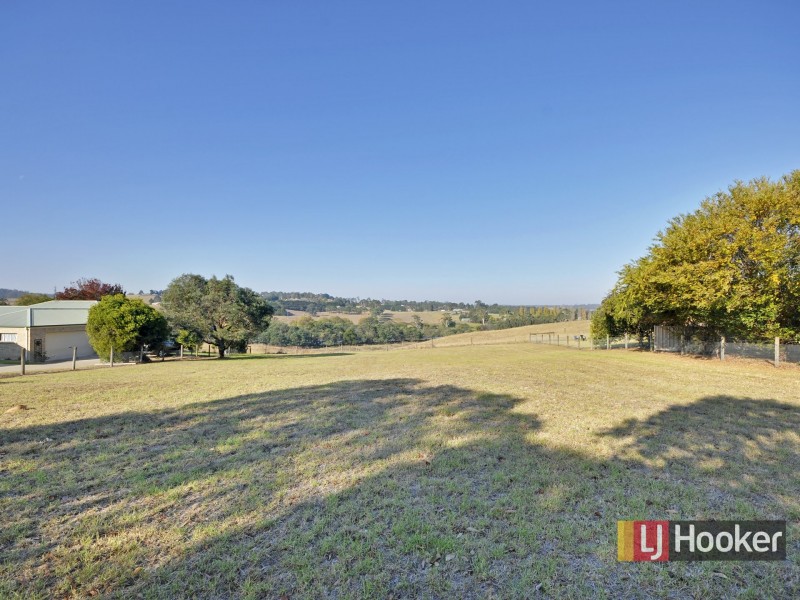 24 Tamhaven Drive, Swan Reach VIC 3903