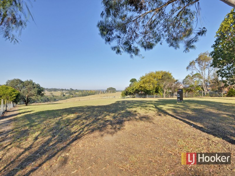 24 Tamhaven Drive, Swan Reach VIC 3903