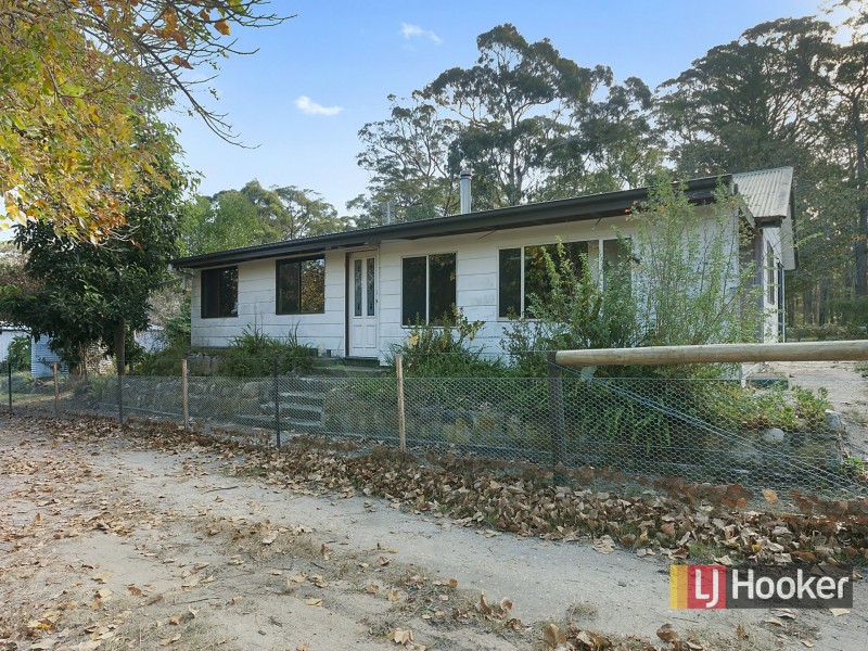 124 Harrisons Track, Kalimna West VIC 3909