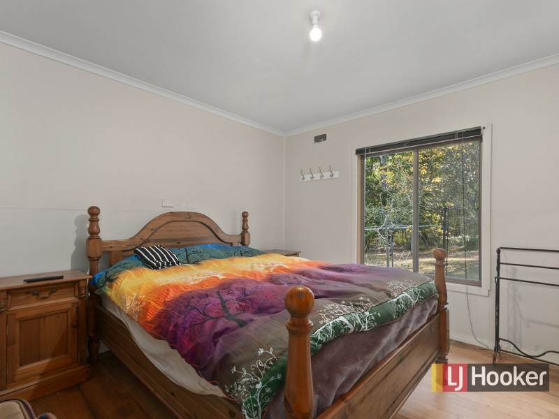 124 Harrisons Track, Kalimna West VIC 3909