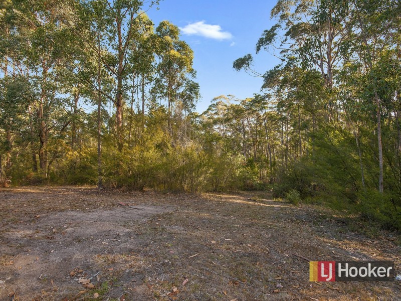 124 Harrisons Track, Kalimna West VIC 3909