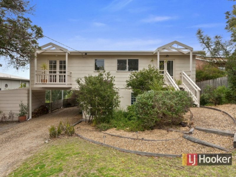 23 McRae Street, Lakes Entrance VIC 3909