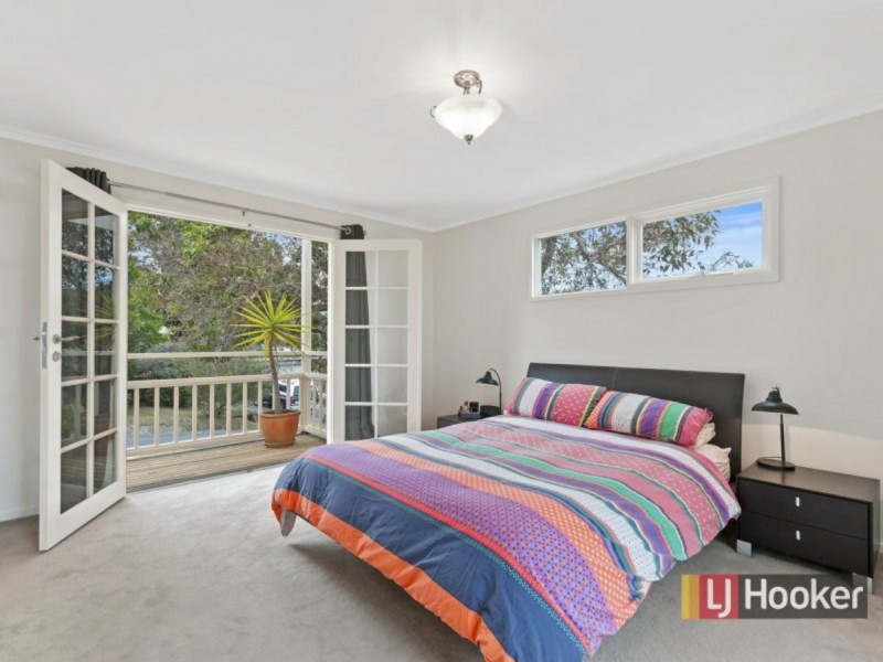 23 McRae Street, Lakes Entrance VIC 3909